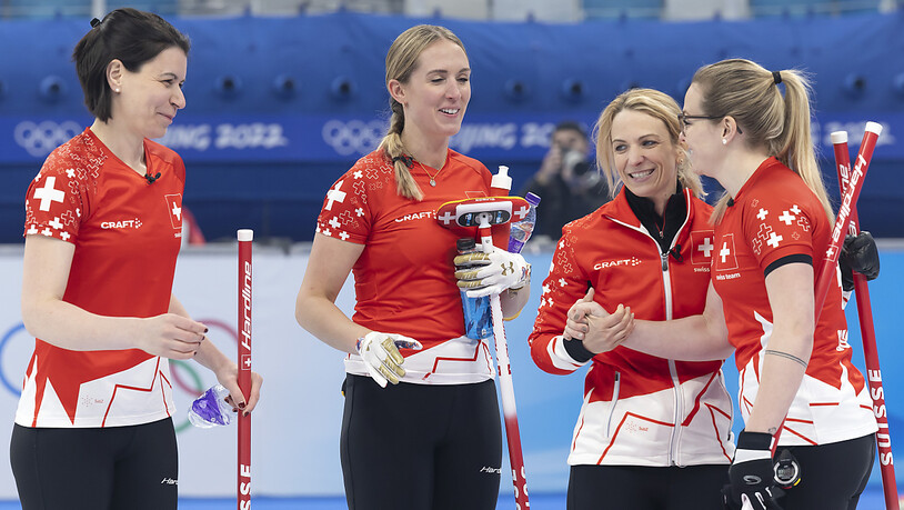 Die Schweizer Curlerinnen setzen auch gegen Südkorea ihre Erfolgsserie fort und stehen in den Halbfinals