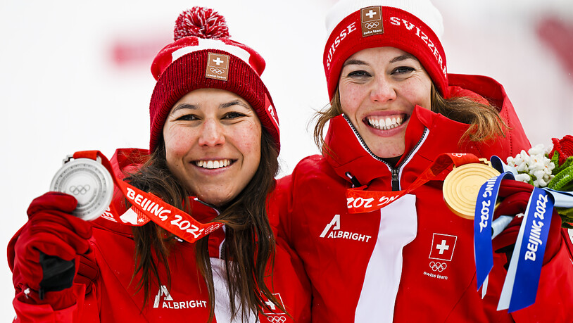 Wie 2017 bei der Heim-WM in St. Moritz gab es dank Wendy Holdener (links) und Michelle Gisin einen Doppelsieg in der Kombination, im Gegensatz zu damals siegte nun Gisin