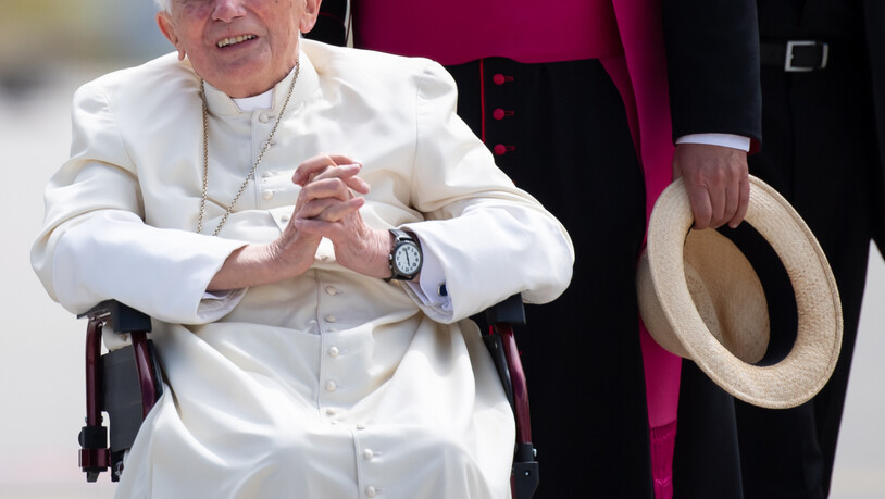 Gegen den emeritierten Papst Benedikt XVI. sind im Zuge der Ermittlungen über sexuellen Missbrauch in den bayerischen Bistümern schwere Vorwürfe erhoben worden. (Archivbild)