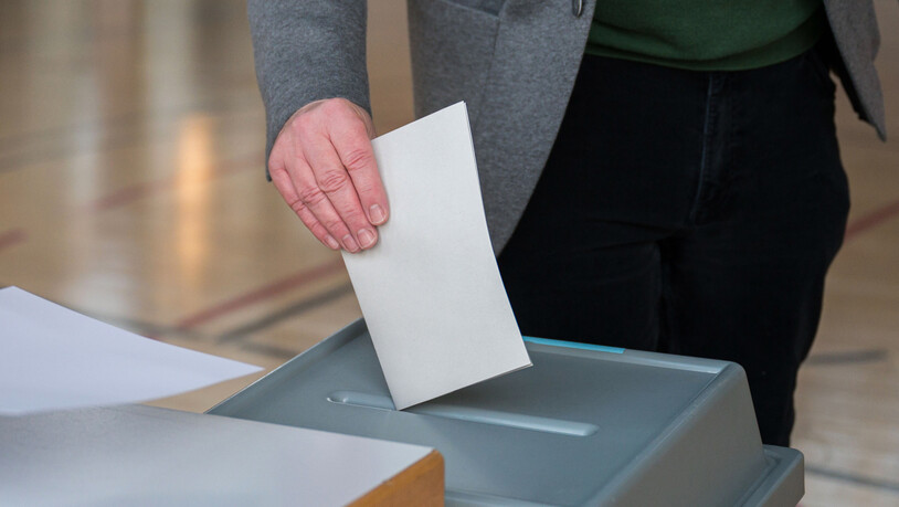 Nach ersten Prognosen ist die SPD wohl klar stärkste Kraft bei der Landtagswahl im Saarland. Foto: Oliver Dietze/dpa