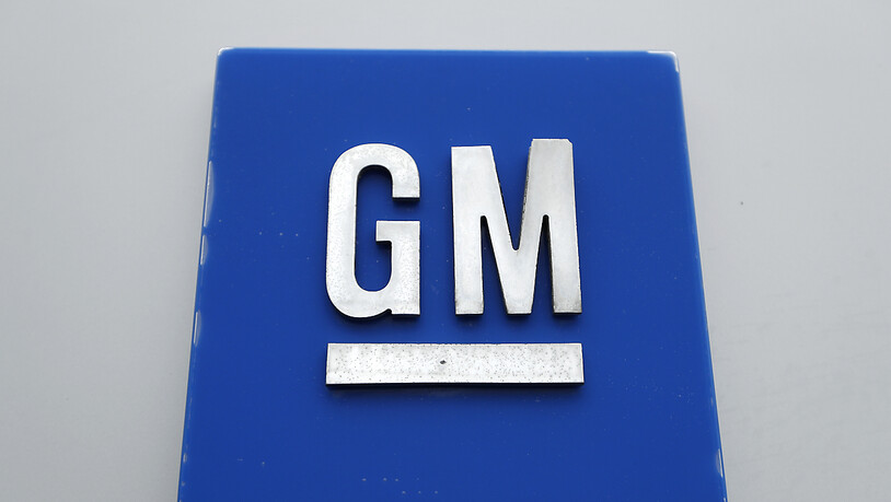 Angesichts des weltweiten Chipmangels ist der grösste US-Autobauer General Motors (GM) mit weniger Gewinn ins Geschäftsjahr gestartet. (Archivbild)