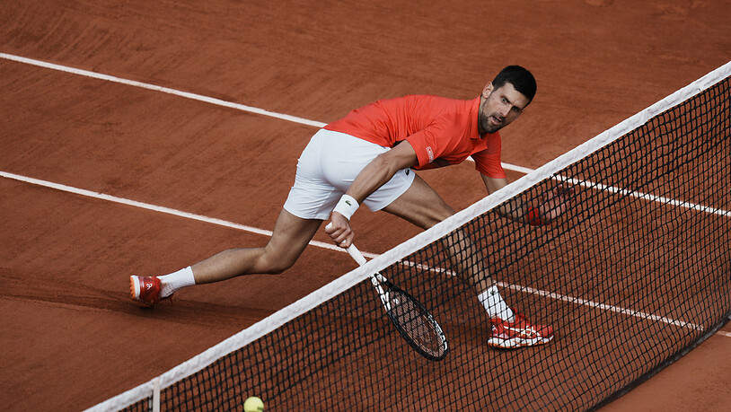 Novak Djokovic behält gegen den neuen Schützling von Marian Vajda die Kontrolle