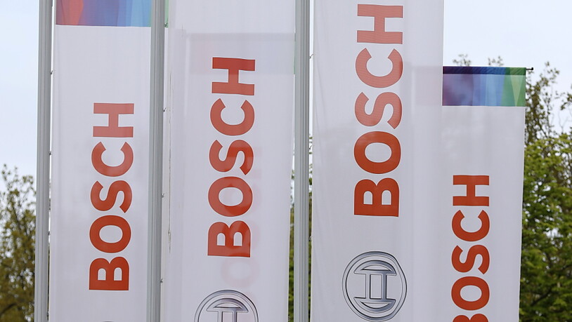 Mehr Umsatz für Bosch Schweiz: Flaggen mit dem Firmenlogo (Archivbild).