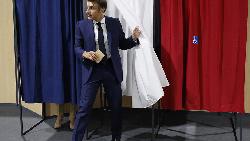 dpatopbilder - Emmanuel Macron hat bei den Parlamentswahlen einen Dämpfer erlitten. Foto: Ludovic Marin/AFP-Pool/AP/dpa