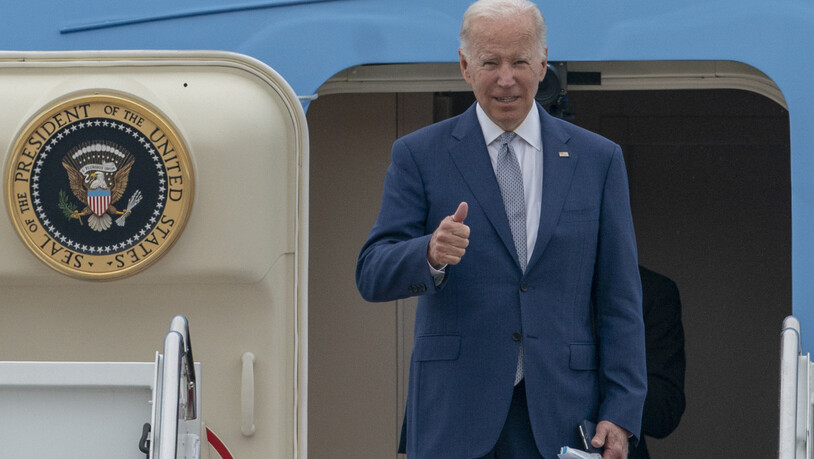 Joe Biden hat mit dem ukrainischen Präsidenten Wolodymyr Selenskyj telefoniert. Foto: Gemunu Amarasinghe/AP/dpa