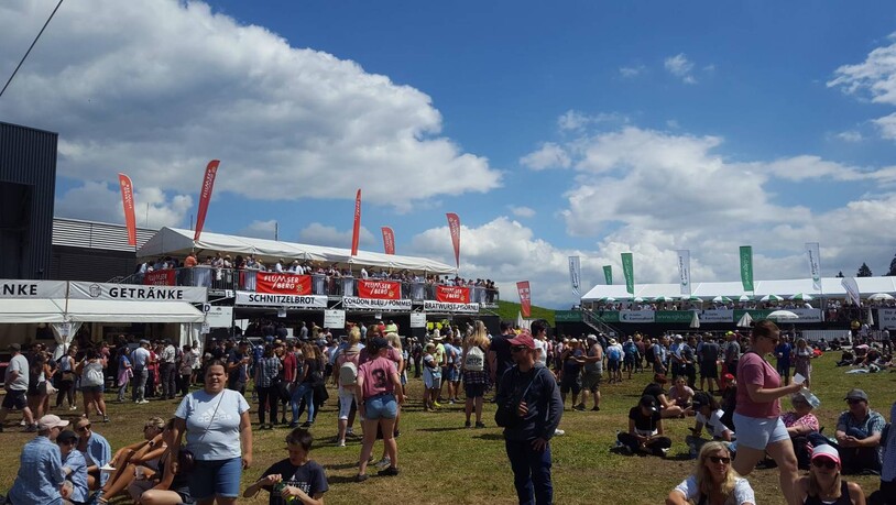 Die grosse Schlagerparty: Das Flumserberg Open Air zieht jeweils Ende Juli zahlreiche Besucherinnen und Besucher auf das Festivalgelände.