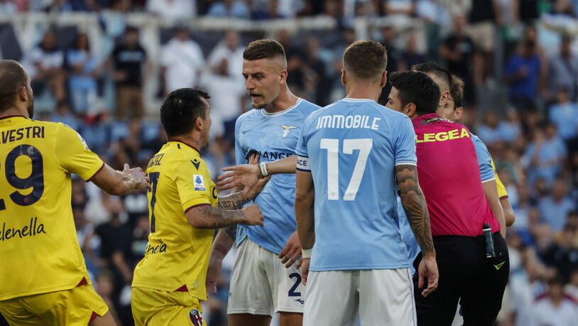 Zwei Rote Karten gab es bei Lazio Rom gegen Bologna in der 1. Runde der Serie A