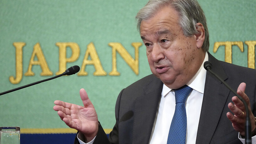 UN-Generalsekretär Antonio Guterres fordert die Abschaffung von Atomwaffen. Foto: Eugene Hoshiko/AP/dpa