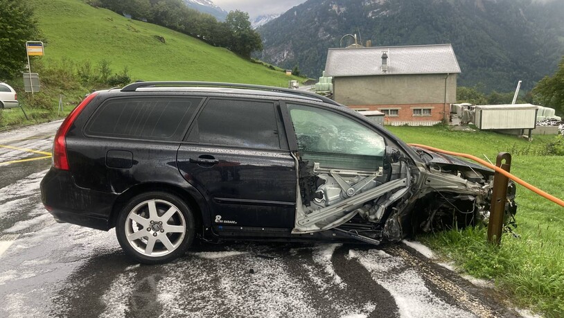 Gleiche Unfallursache: Drei Verkehrsteilnehmer wurden am Samstagmorgen von Graupel überrascht.