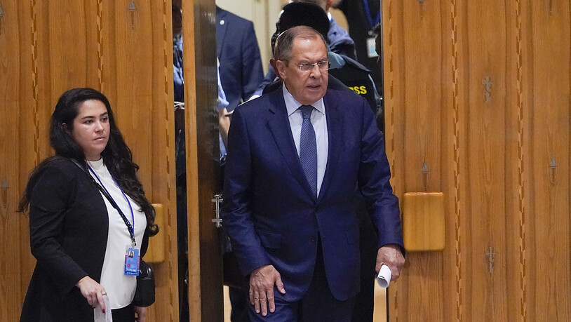 dpatopbilder - Sergej Lawrow, Außenminister von Russland, trifft während einer hochrangigen Sitzung des Sicherheitsrates zur Lage in der Ukraine im Hauptquartier der Vereinten Nationen ein. Foto: Mary Altaffer/AP/dpa