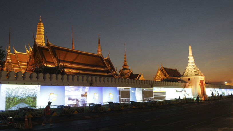 Die thailändische Hauptstadt Bangkok will ihre Tempelanlagen am Abend länger offen halten. (Archivbild)