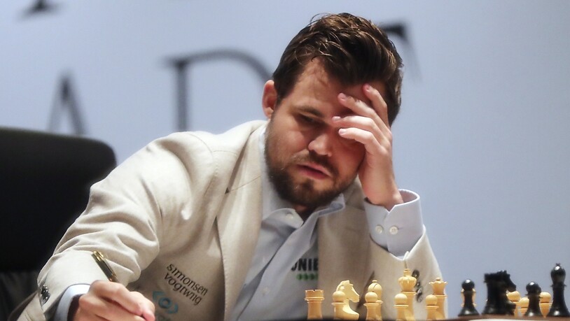 Kopfschmerzen im Weltschach: Die Betrugsvorwürfe von Weltmeister Magnus Carlsen gegen den jungen Amerikaner Hans Niemann werden nun vom Weltverband Fide untersucht