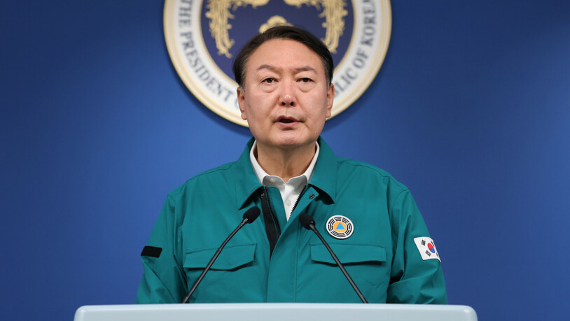 Die Massenpanik in Seoul mit rund 150 Todesopfern und etlichen Verletzten hätte nach Angaben des südkoreanischen Präsidenten Yoon Suk-yeol nicht "passieren dürfen".
