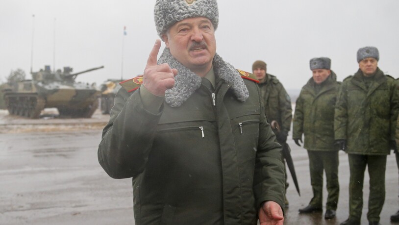 ARCHIV - Alexander Lukaschenko: «Wir mischen uns nicht ein.» Foto: Uncredited/AP/dpa