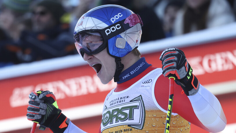 Obwohl er für einmal ohne Podestplatz blieb, freute sich Marco Odermatt nach  seiner erst zweiten Weltcup-Abfahrt in Val Gardena