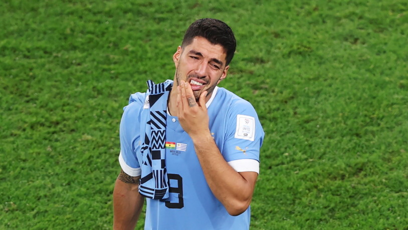 Enttäuschende WM: Nach dem Vorrunden-Aus mit Uruguay setzt Luis Suarez seine Karriere in Brasilien fort