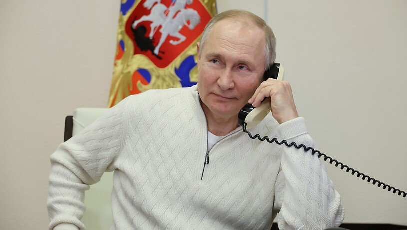 Russlands Präsident Wladimir Putin während einer Wohltätigkeitsaktion. Foto: Mikhail Klimentyev/Pool Sputnik Kremlin/AP/dpa - ACHTUNG: Nur zur redaktionellen Verwendung im Zusammenhang mit der aktuellen Berichterstattung und nur mit vollständiger Nennung…