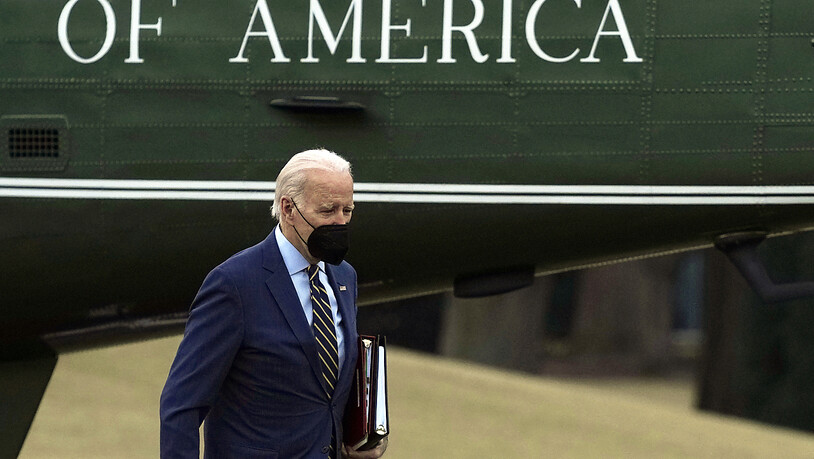 dpatopbilder - Der Druck auf Joe Biden wächst. Foto: Susan Walsh/AP/dpa