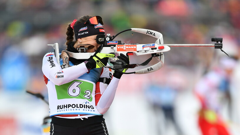 Zielsicher: Aita Gasparin läuft mit der Staffel auf Platz 4. 