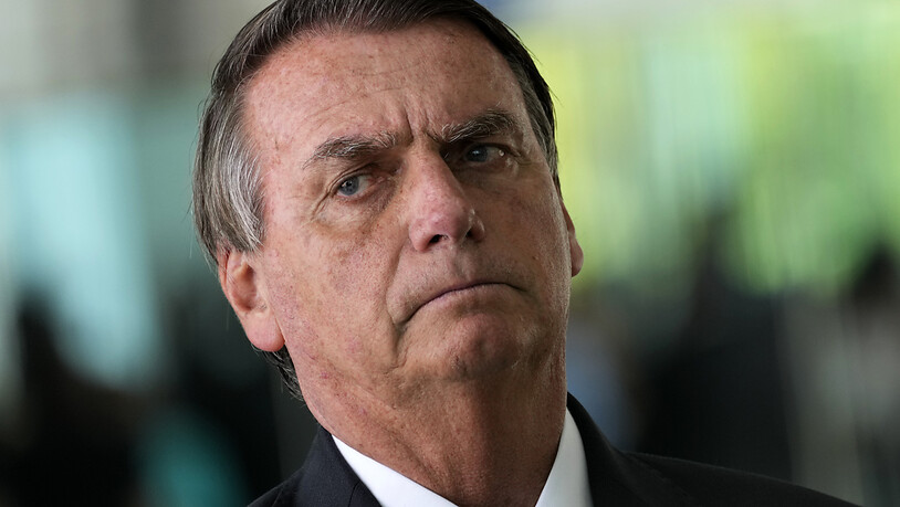 ARCHIV - Jair Bolsonaro will weiter Politik machen. Foto: Eraldo Peres/AP/dpa