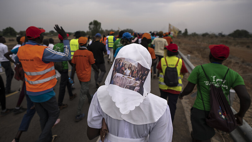 Der Papst reist in den Südsudan, um Trost und Ermutigung zu bringen. Foto: Ben Curtis/AP/dpa
