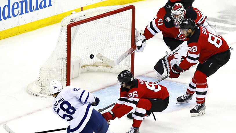 Michael Bunting erzielt den 3:3-Ausgleich für die Toronto Maple Leafs