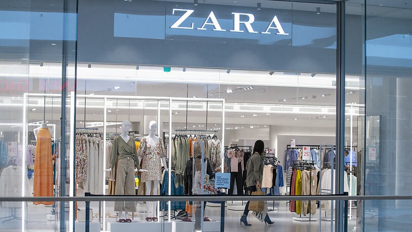 Inditex, die Muttergesellschaft von Zara, hat 2022 deutlich mehr verdient. (Archivbild)
