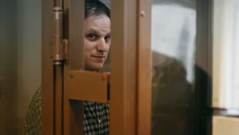 Wall Street Journal-Reporter Evan Gershkovich drohen im Fall einer Verurteilung bis zu 20 Jahre Gefängnis. Foto: Alexander Zemlianichenko/AP/dpa