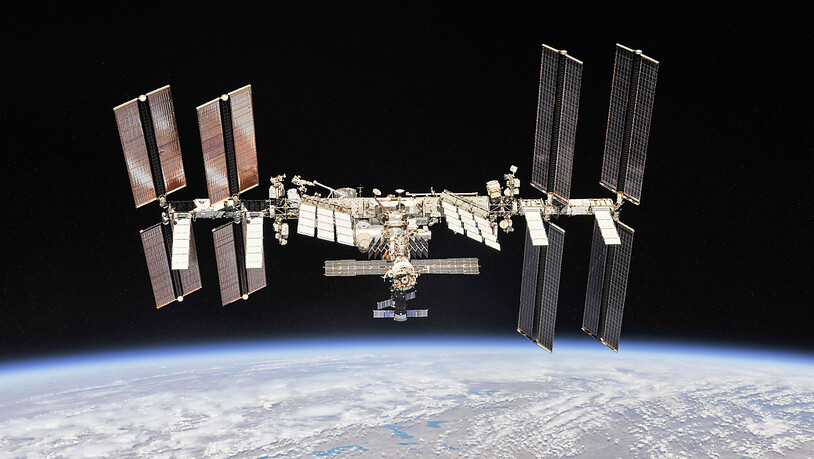 ARCHIV - Trotz des vorher angekündigten Ausstiegs aus der Zusammenarbeit bei der Internationalen Raumstation (ISS) verlängert Russland die Kooperation. Foto: NASA/dpa - ACHTUNG: Nur zur redaktionellen Verwendung und nur mit vollständiger Nennung des…