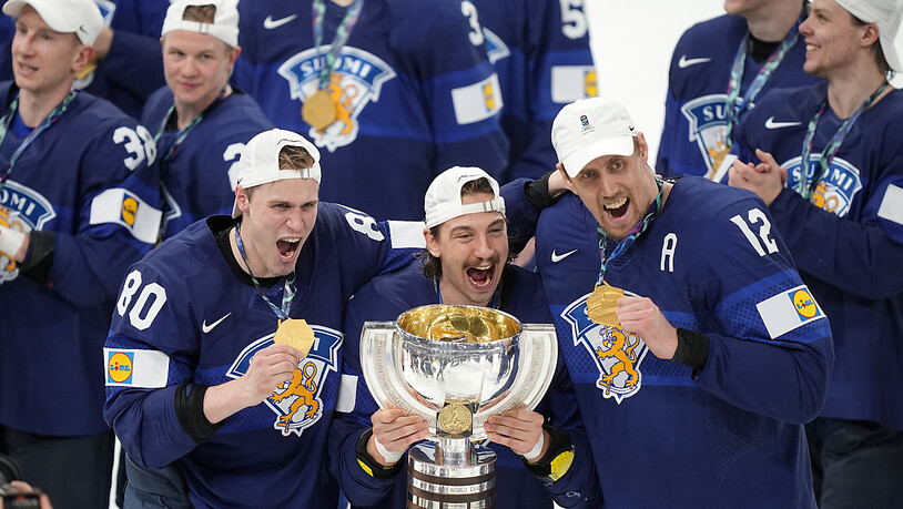 So hätten sie es wieder gern: Die Finnen jubeln in Tampere über ihren vierten WM-Titel