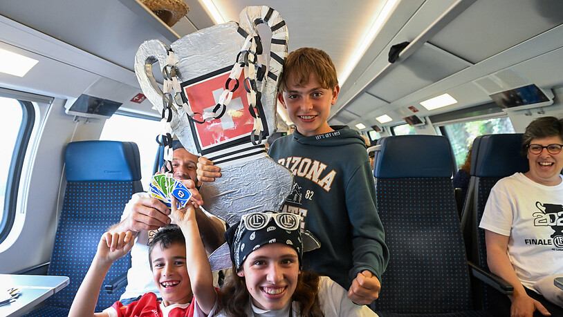 Die Lugano-Fans reisten in sechs Extrazügen nach Bern.