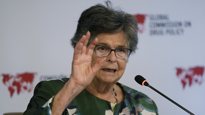 Weiterhin engagiert: Alt Bundesrätin Ruth Dreifuss, hier 2022 bei einer Medienkonferenz der Weltkommission für Drogenpolitik in Bogota. (Archivbild)