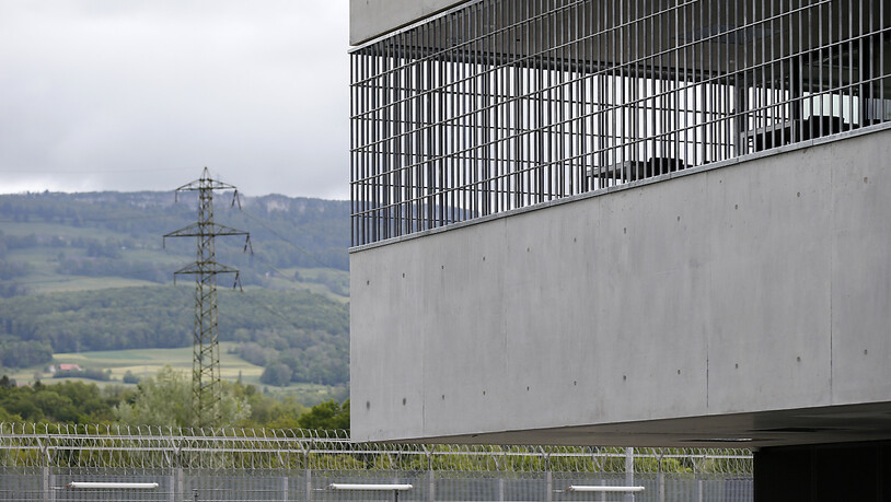 Das neue Solothurner Zentralgefängnis ist neben der 2014 eingeweihten Justizvollzugsanstalt in Deitingen geplant, auf Gemeindegebiet von Flumenthal. (Archivbild)
