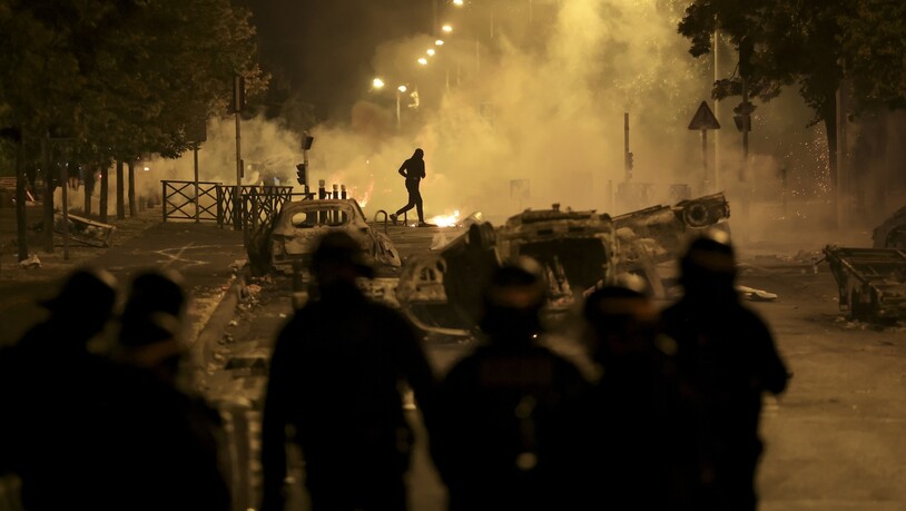 Ausschreitungen im Pariser Vorort Nanterre. Foto: Aurelien Morissard/AP