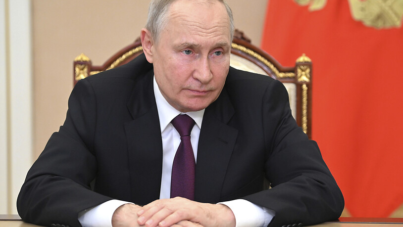 Putin will Kremlangaben zufolge im Oktober nach China reisen. Foto: Alexander Kazakov/Pool Sputnik Kremlin/AP/dpa