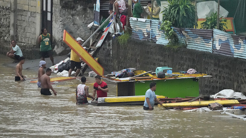Der Taifun «Doksuri» hat auf den Philippinen heftige Überschwemmungen ausgelöst. Foto: Aaron Favila/AP