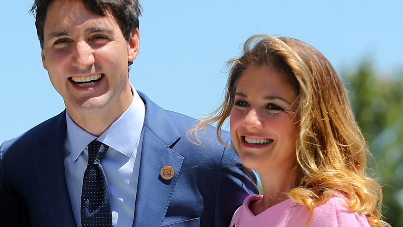 ARCHIV - Kanadas Premierminister Justin Trudeau und dessen Frau Sophie Gregoire Trudeau in Quebec. Foto: Michael Kappeler/dpa
