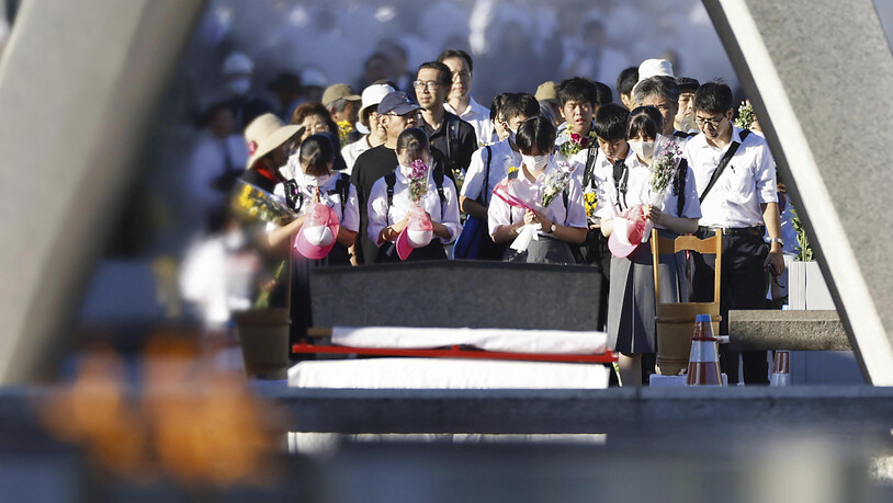 Gedenken an die Opfer des Atombombenabwurfs im Hiroshima Peace Memorial Park. Foto: Uncredited/Kyodo News/AP