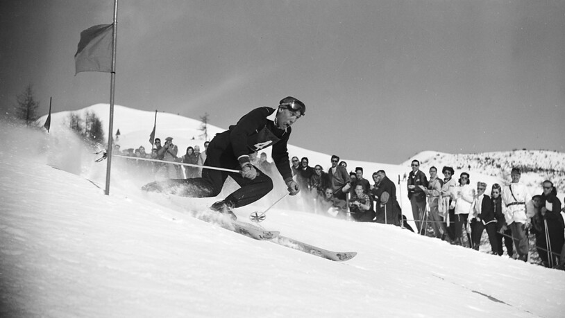 "Das IOK muss in den wesentlichen Punkten mit sich reden lassen", so Experte Martin Müller zu einer potentiellen Austragung der Olympischen Winterspielen 2030 in der Schweiz. Im Bild: Slalom bei den Spielen 1948 in St. Moritz. (Archivbild)