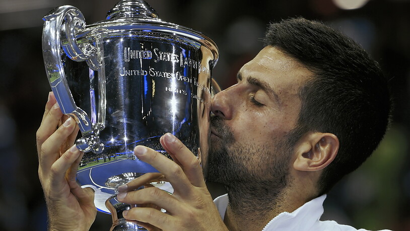 Novak Djokovic mit seiner 24. Trophäe auf Grand-Slam-Stufe