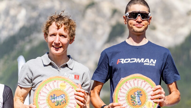 Siegreich: Nina Zoller und Fabio Lanzone sind bei der Alpen Challenge die Schnellsten.