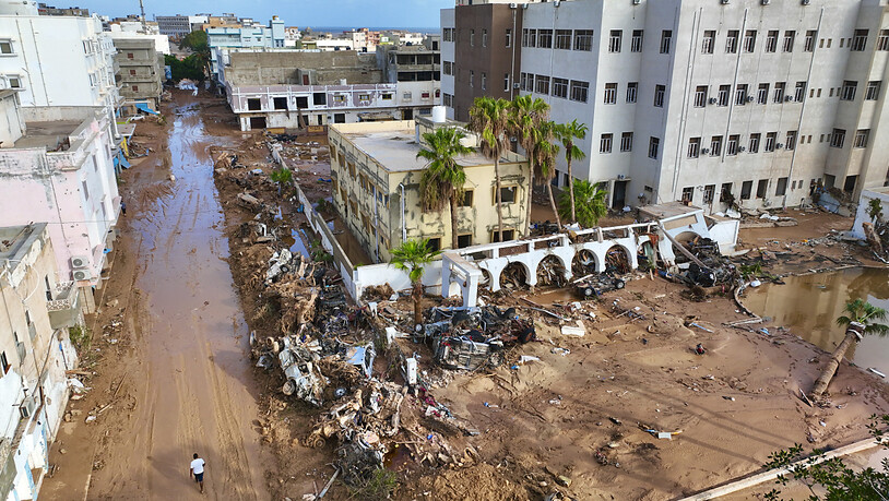 Überschwemmungen nach dem heftigen Unwetter im Bürgerkriegsland Libyen. Foto: Jamal Alkomaty/AP