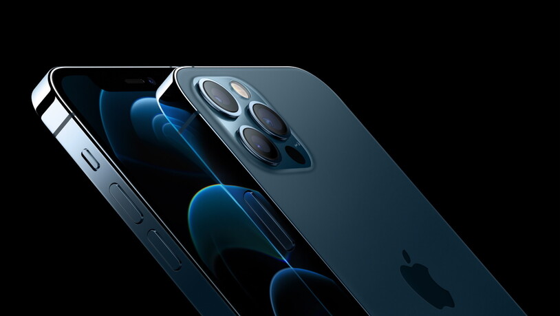 Eine französische Aufsichtsbehörde hat Apple zu einem Update der Mobilgeräte iPhone 12 aufgefordert. (Archivbild)