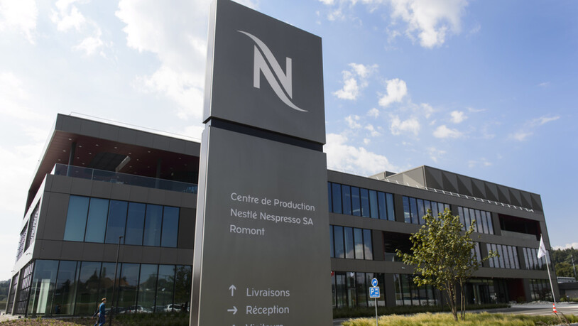 Blick auf das Fabrikgelände von Nespresso in Romont FR. Im Mai 2022 waren dort 500 Kilo Kokain mit einem geschätzten Verkaufswert von über 50 Millionen Franken entdeckt worden. (Archivbild)