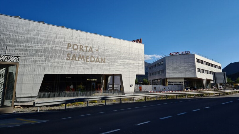 Ab März ist die Kantonspolizei in der Überbauung «Porta Samedan» zu finden.
