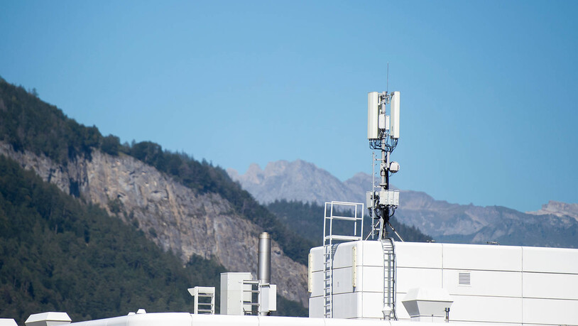 Für Mobilfunkanlagen im 5G-Standard gelten neue Regeln: Blick auf eine 5G-Antenne im Westen von Chur. 