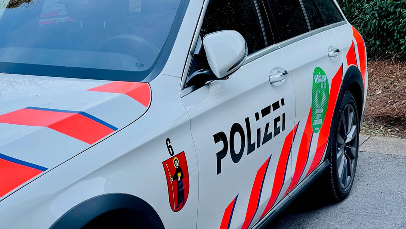 Ein Mann wurde beim Streit an der Chilbi in Näfels verletzt. Als die Polizeipatrouille eintraf, waren die Beteiligten nicht mehr vor Ort.