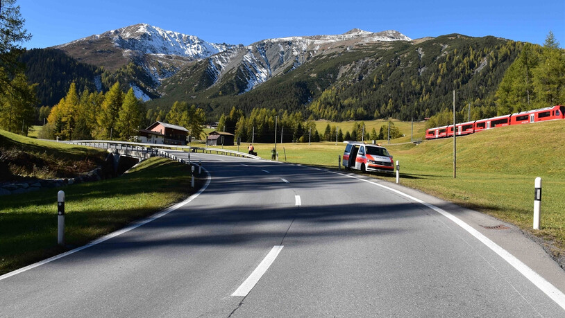 Eine Töfffahrerin verunfallte auf der Prättigauerstrasse in Davos Wolfgang.