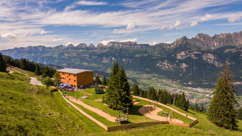 Sanfter Tourismus auf 1500 m ü. M.: Das Berghotel Schönhalden ist mit der eigenen Gondelbahn erschlossen.