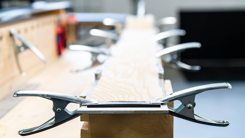 In 20 Farben erhältlich: In der Skimanufaktur können die Skis individuell zusammengestellt werden.